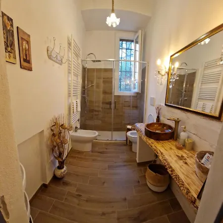 Ferienhaus Minimal Chic House Fast Wi-fi, Private Garden & Free Parking Bologna