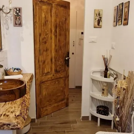 Minimal Chic House Fast Wi-fi, Private Garden & Free Parking Holiday home
