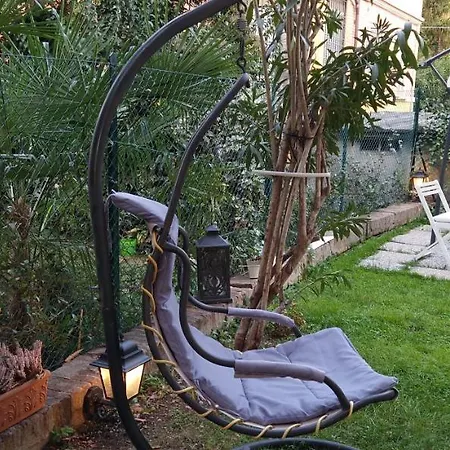 Minimal Chic House - Oasis Near The Center With Private Parking & Pet-friendly Σπίτι διακοπών